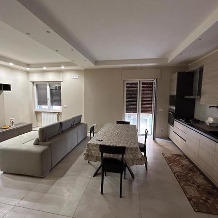 Il Poeta Manfredonia - Suite Con Balcone Luaran gambar